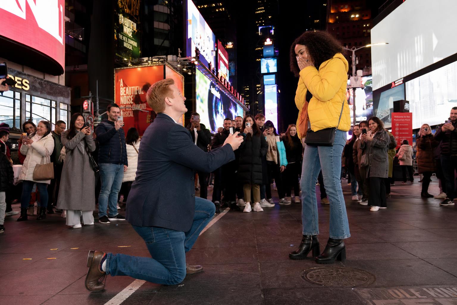 Public - marriage proposal in New York